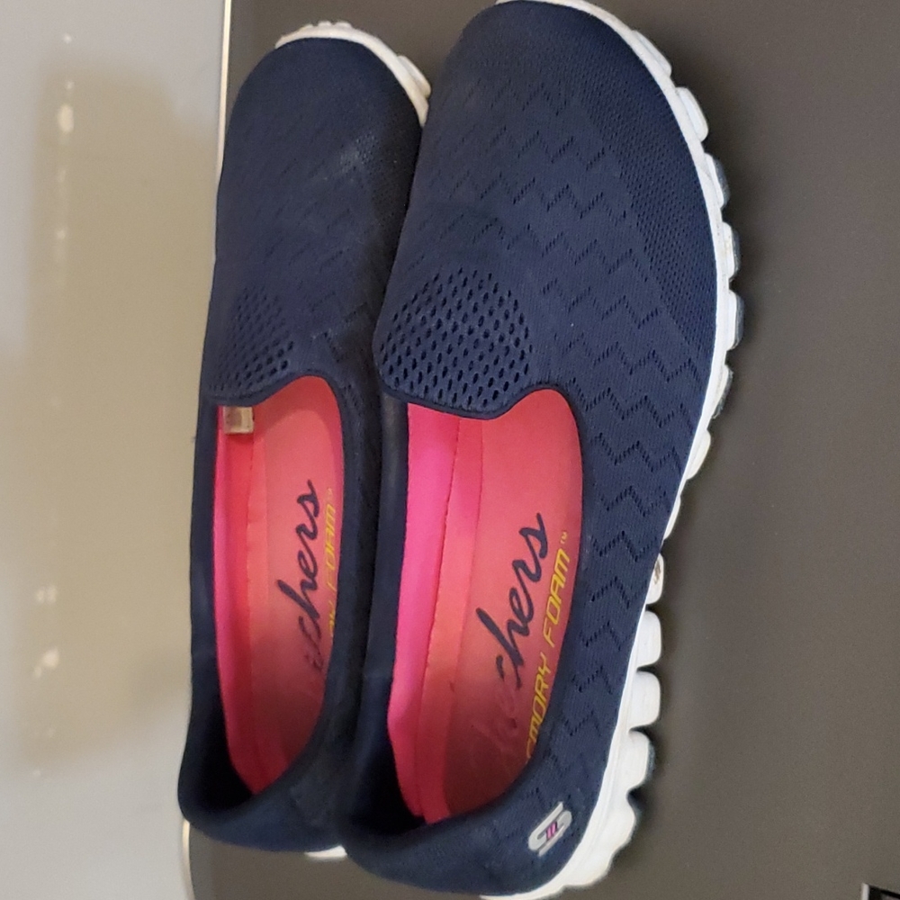 Sketches memory foam slip ons women's size 7.5 shoe
